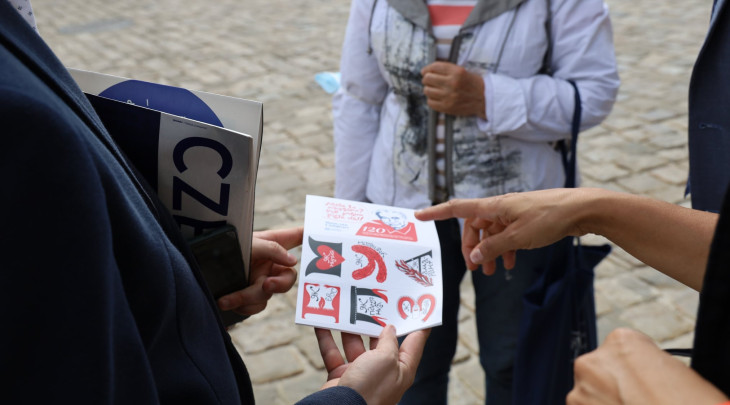 Čtení v Seifertově tramvaji